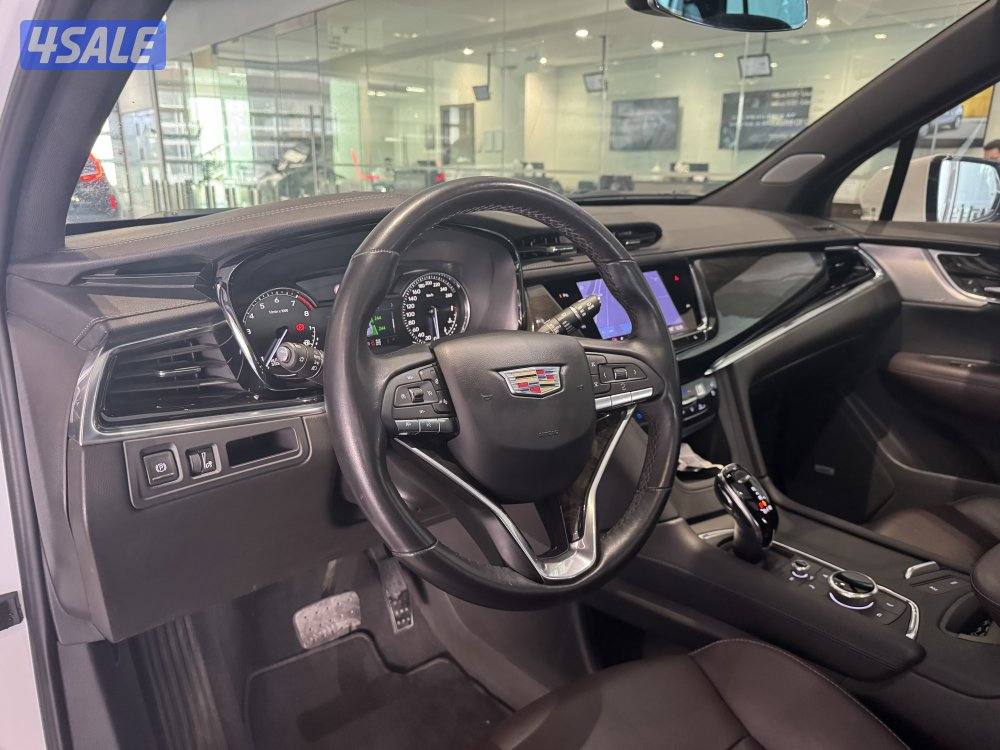 كاديلاك -XT6  م:2023  عداد:34 ألف تحت الكفاله سيرفس مجاني8