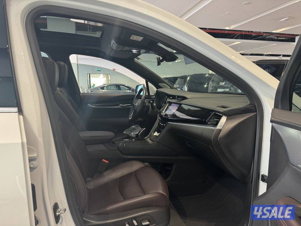 كاديلاك -XT6  م:2023  عداد:34 ألف تحت الكفاله سيرفس مجاني9