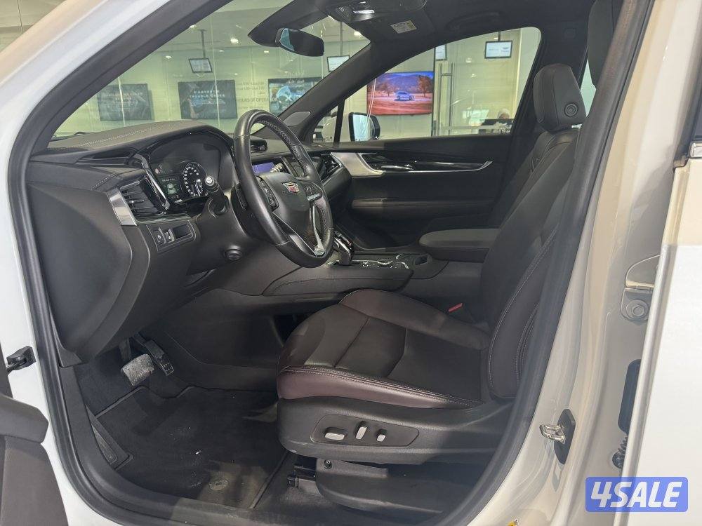 كاديلاك -XT6  م:2023  عداد:34 ألف تحت الكفاله سيرفس مجاني10