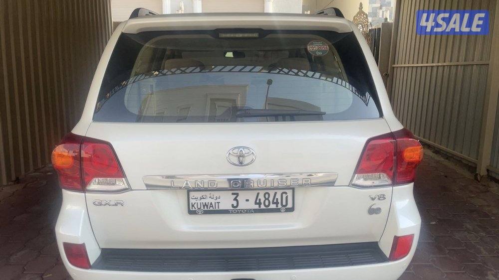 لاندكروزر GXR 8 سلندر3