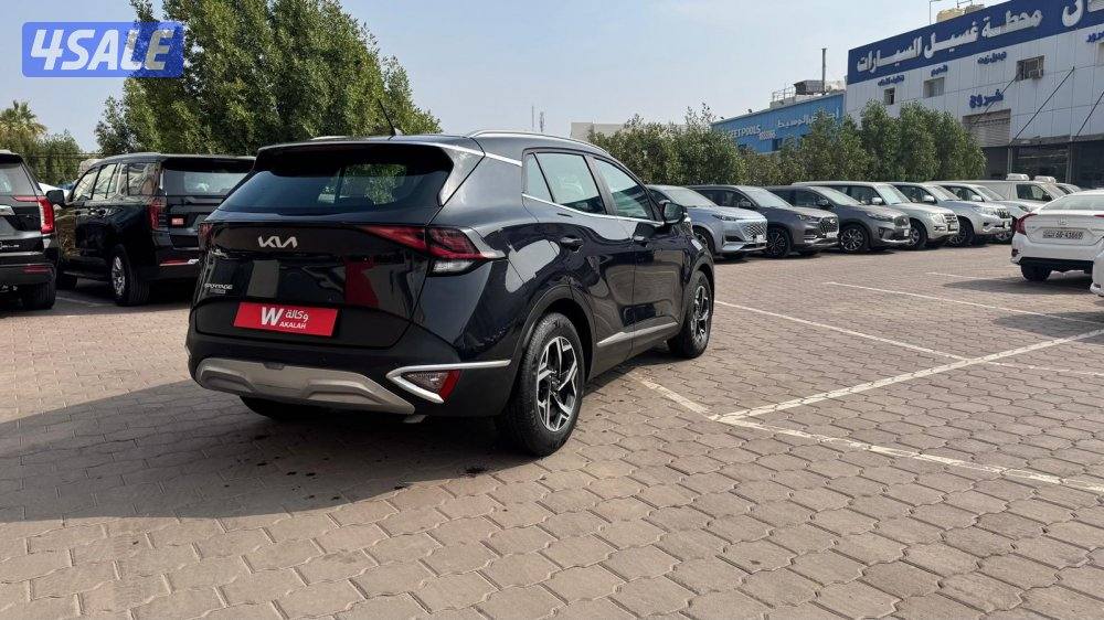 كيا سبورتاج 4X2 مكينة 2.0 موديل 2023 صبغ الوكالة- تحت الكفالة0