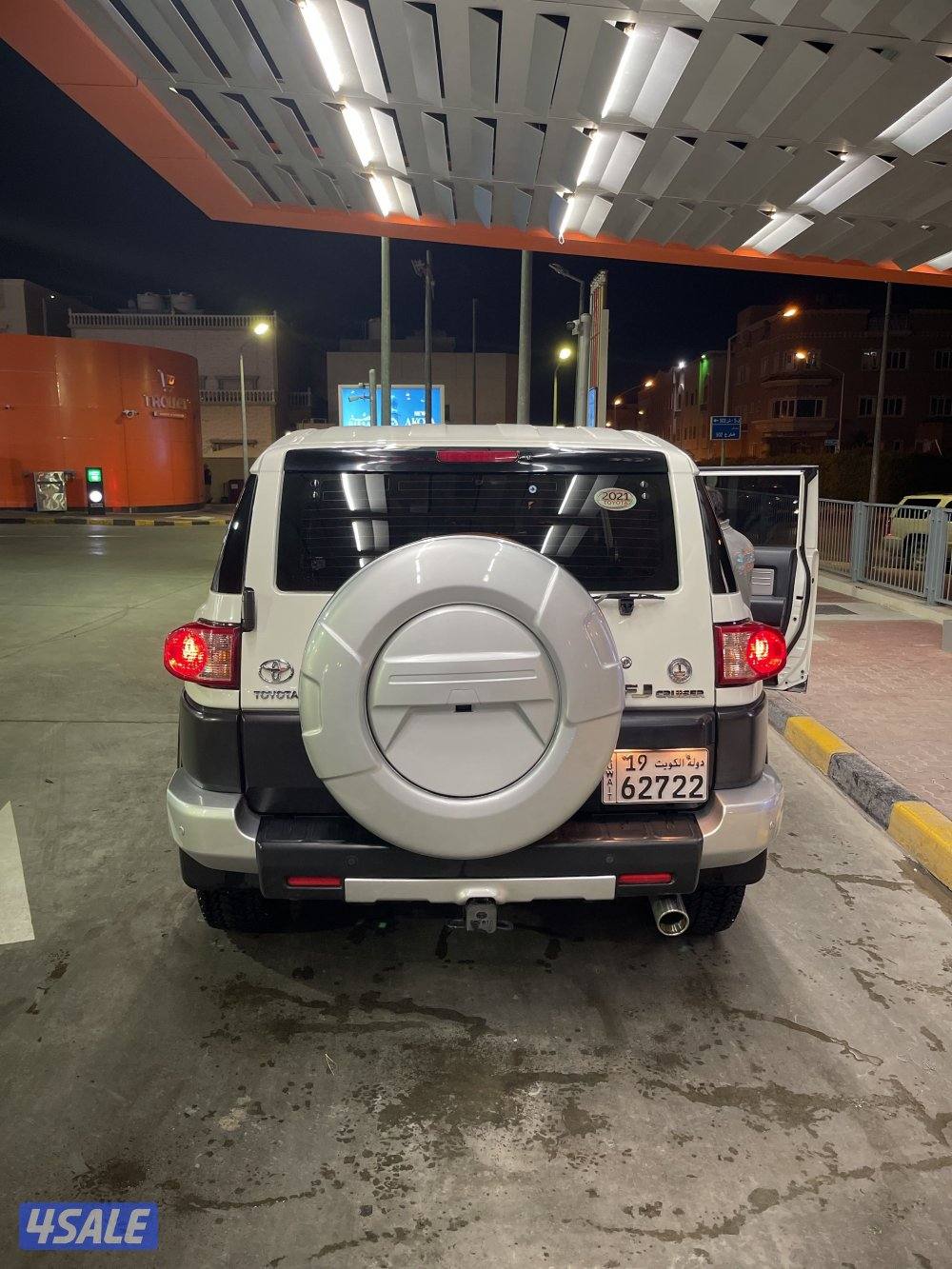 للبيع FJ موديل 2021 بحاله الوكاله عداد 105الف الدرجة الأولى0