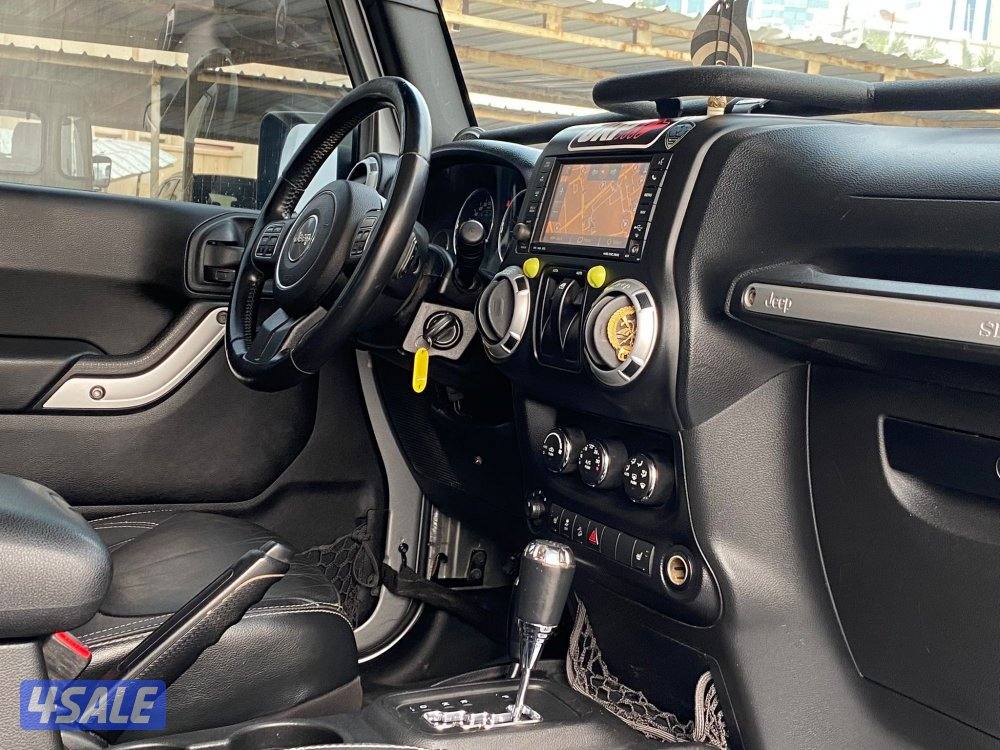 رانجلر ريبكون موديل 2013 عداد 154 الف كيلو فقط وارد الوكاله شرط الفحص4