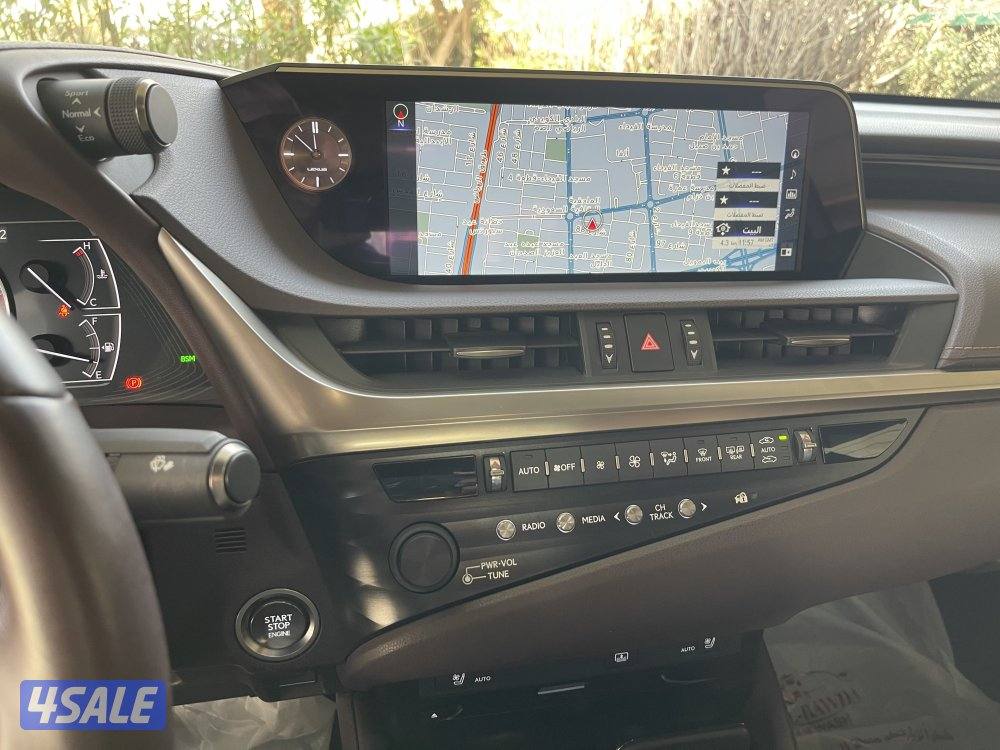 للبيع لكزس 2019 ، ماشيه 9000 كيلو فقط2