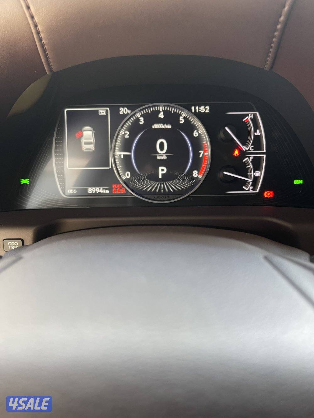 للبيع لكزس 2019 ، ماشيه 9000 كيلو فقط3