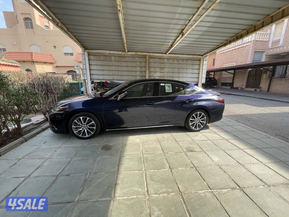 للبيع لكزس 2019 ، ماشيه 9000 كيلو فقط14