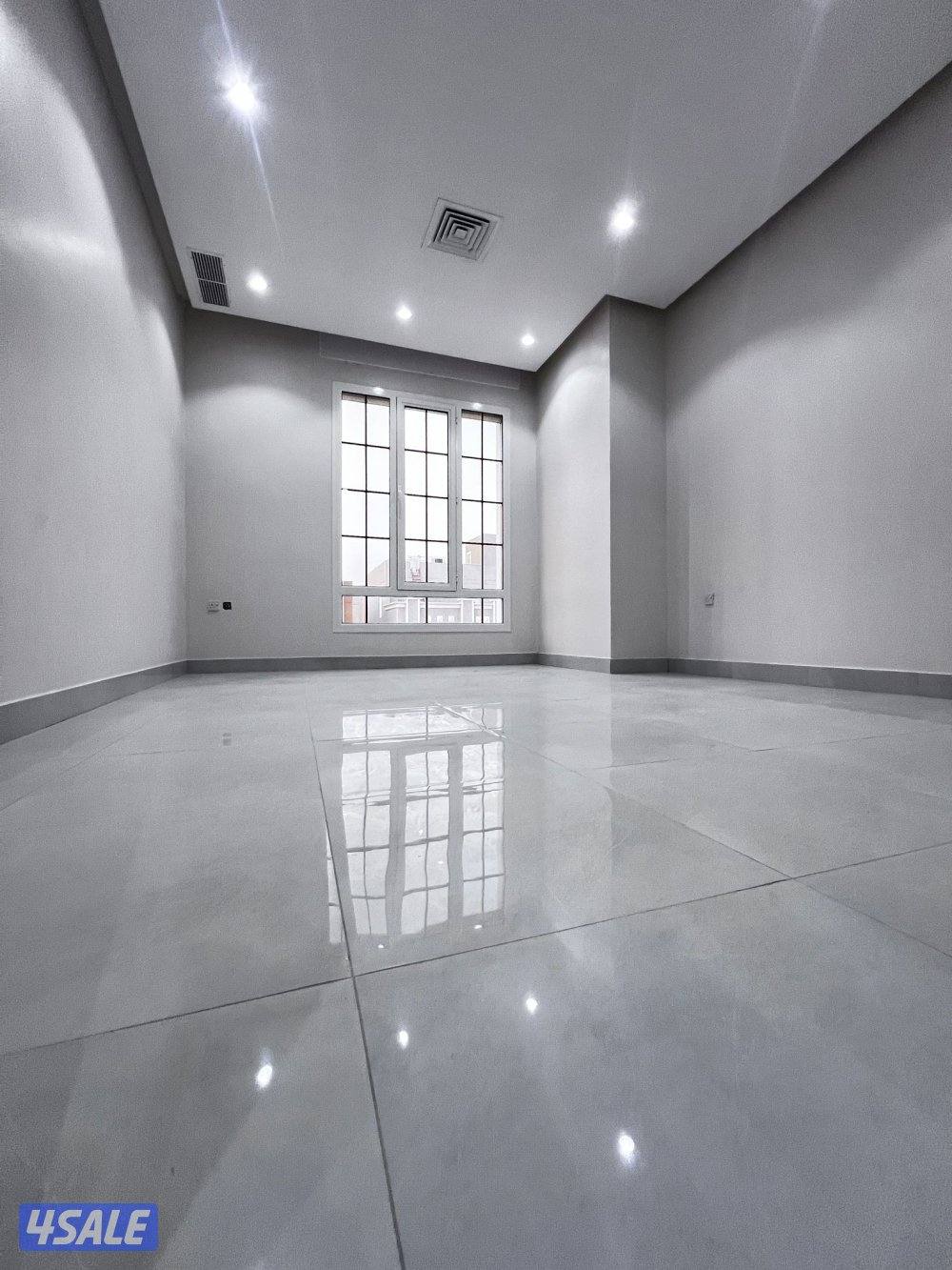 | للاجار شقق غرب و جنوب عبدالله المبارك |1