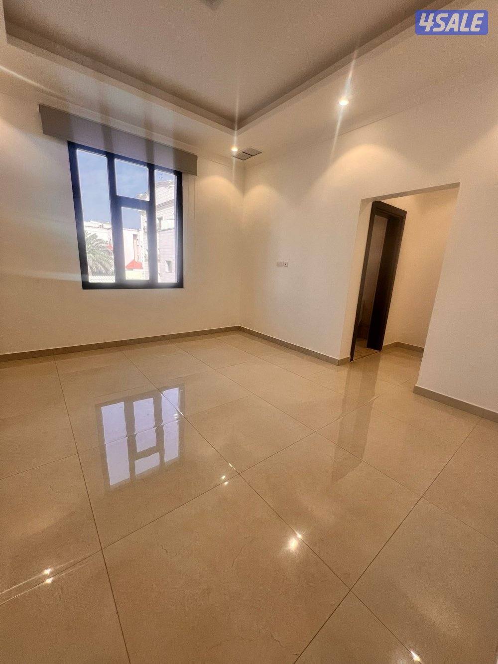 للإيجار دور راقي اربع غرف نوم13