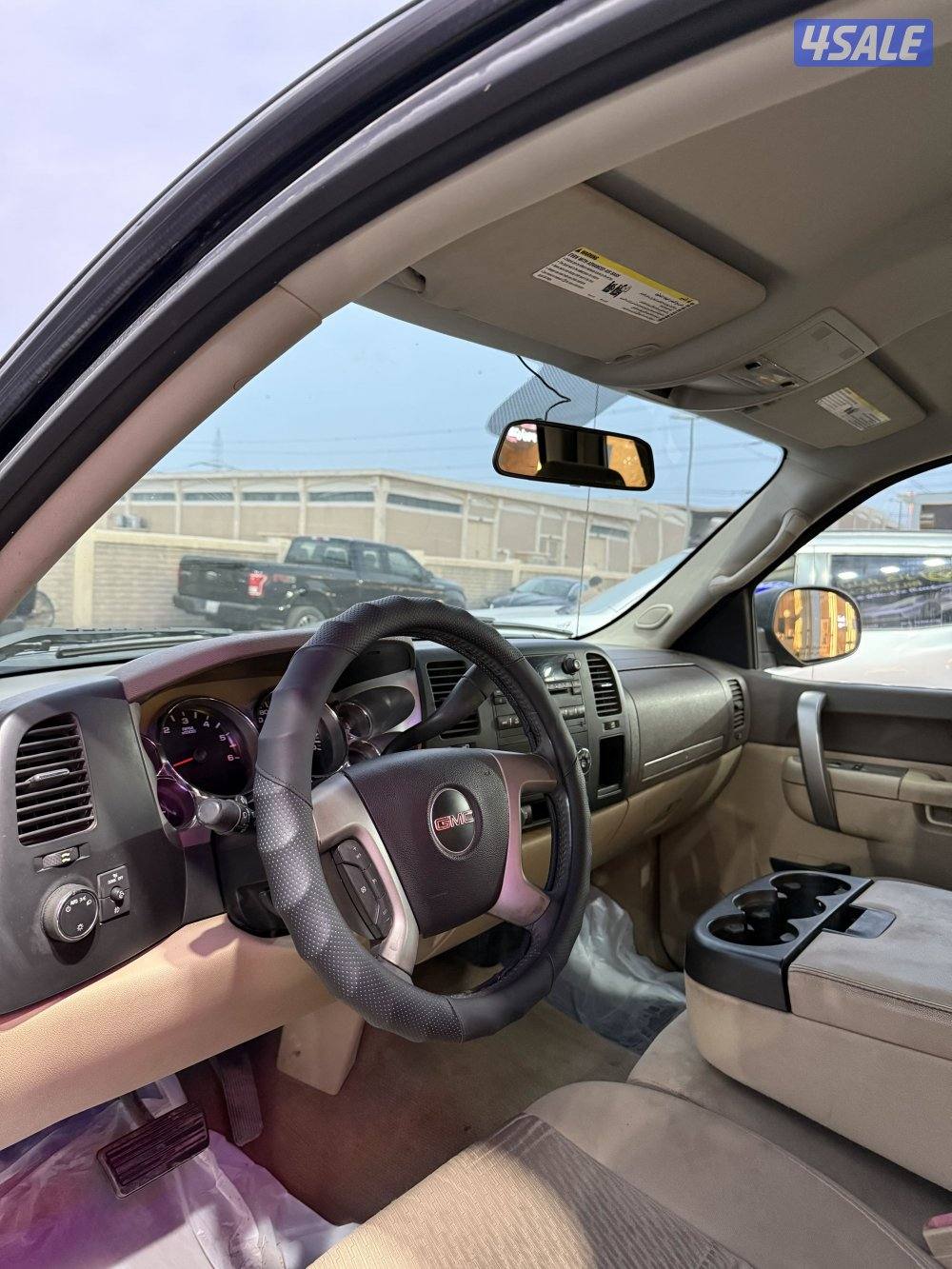 سيرا2013 وانيت z71 بحاله ممتازه شرط الفحص6