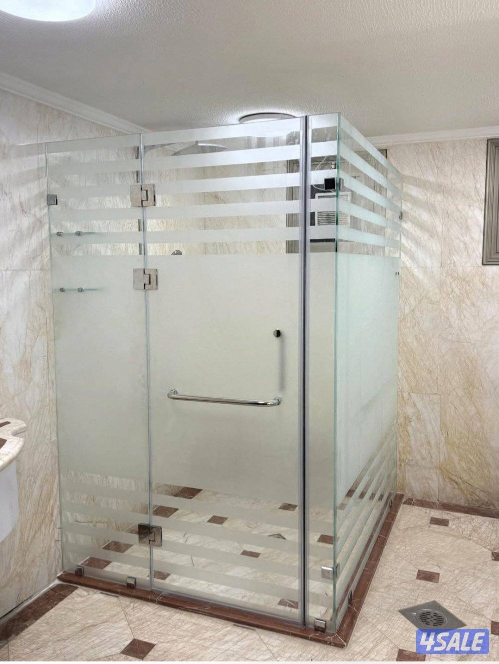 فني زجاج ومرايا وسكريت وبلاستك وشاوربكس وطاولات الطعام8