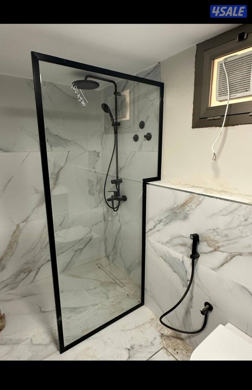 فني زجاج ومرايا وسكريت وبلاستك وشاوربكس وطاولات الطعام14