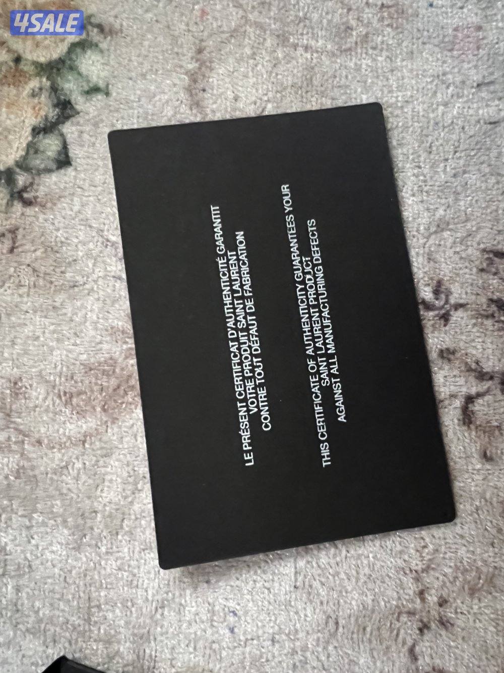 قطعة كلاسيكية نادرة: كلاتش YSL Saint Laurent فوشيا - بحالة ممتازة جدًا7