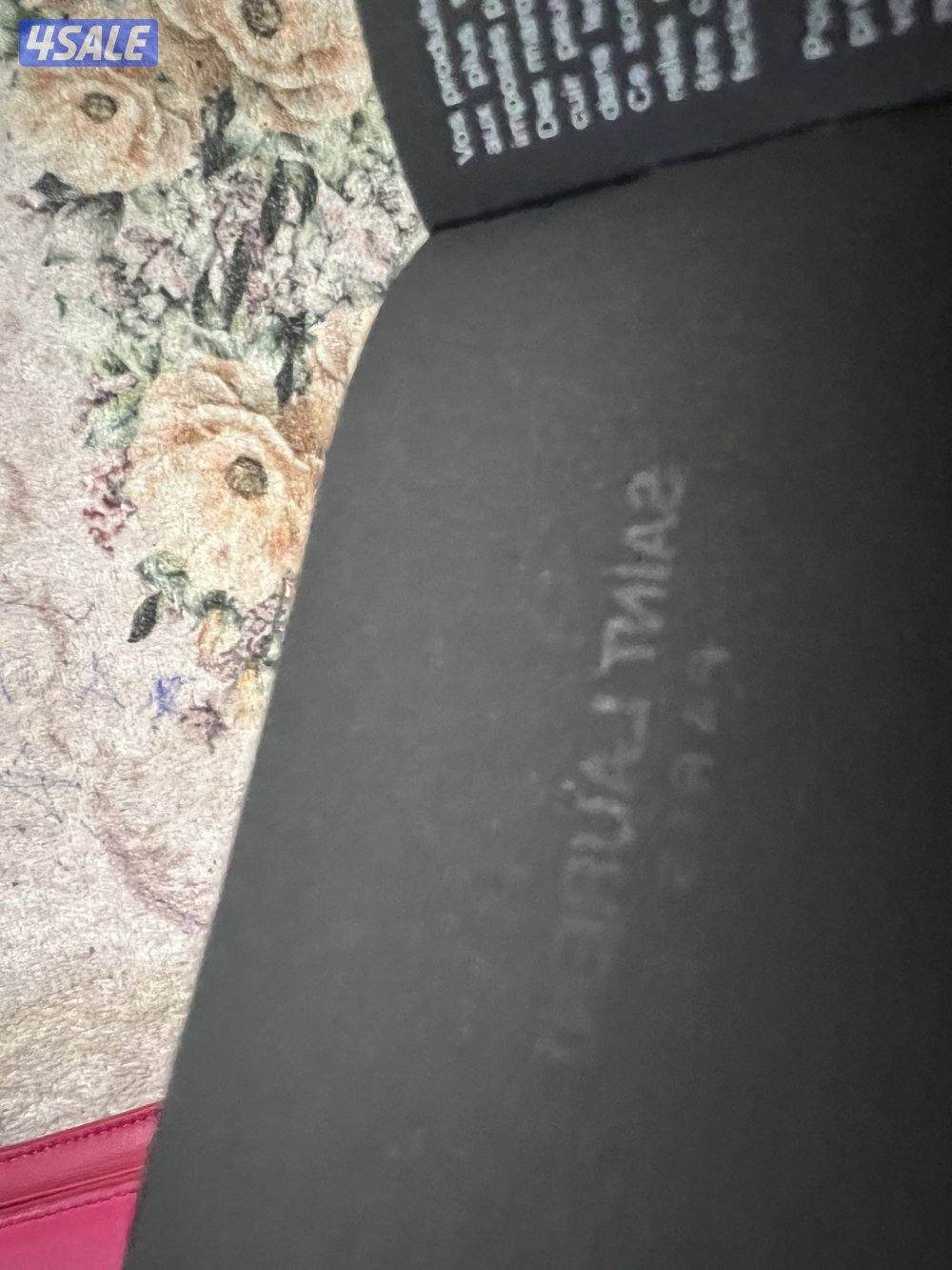 قطعة كلاسيكية نادرة: كلاتش YSL Saint Laurent فوشيا - بحالة ممتازة جدًا14