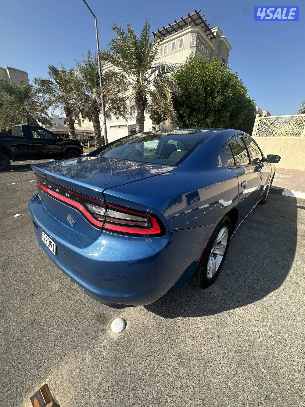 للبيع دوج شارجر1