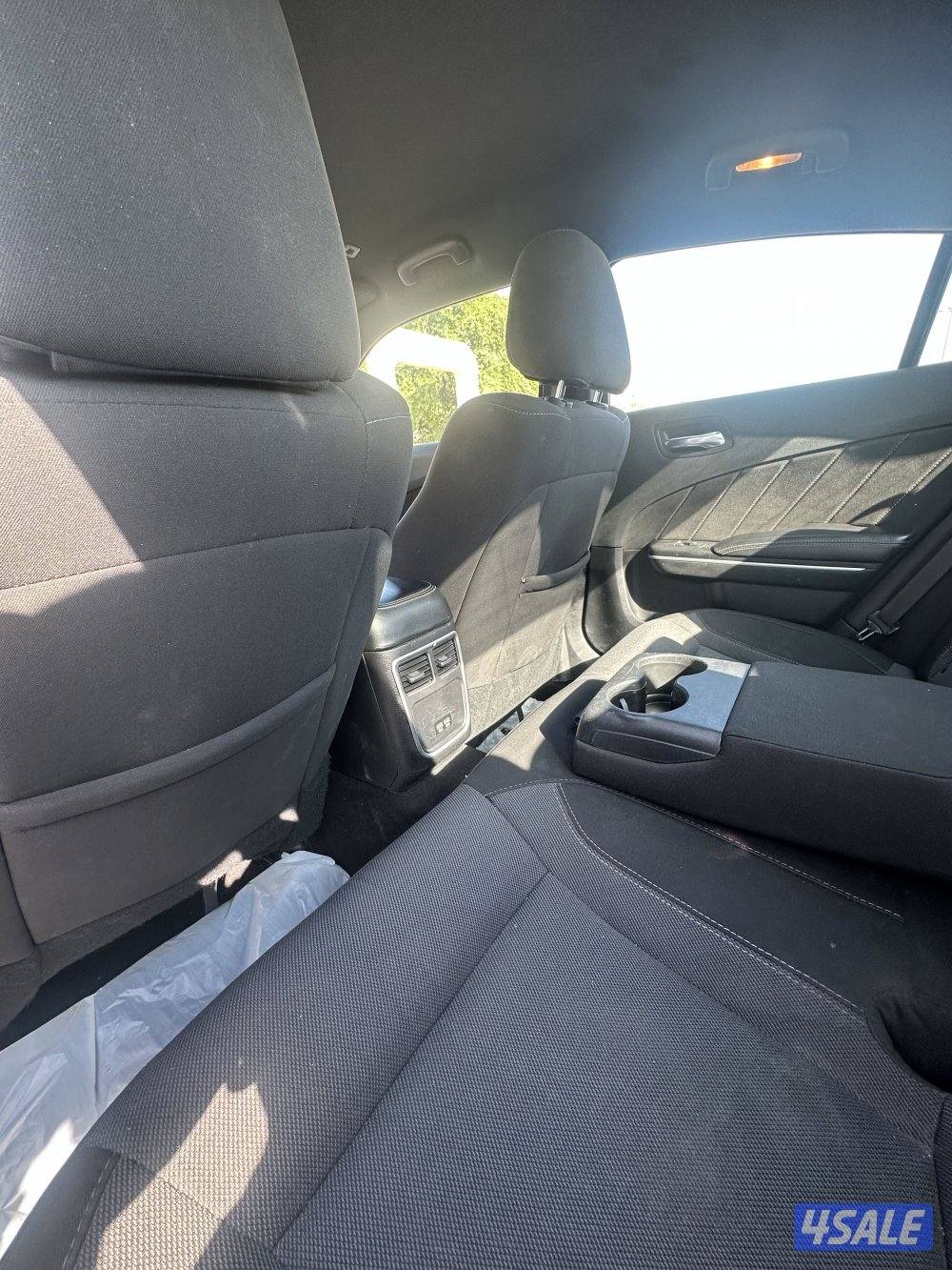 للبيع دوج شارجر4