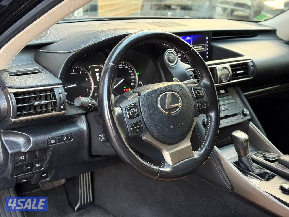 LEXUS IS300 _2019 صبغ الوكالة6
