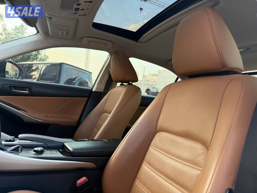 LEXUS IS300 _2019 صبغ الوكالة8