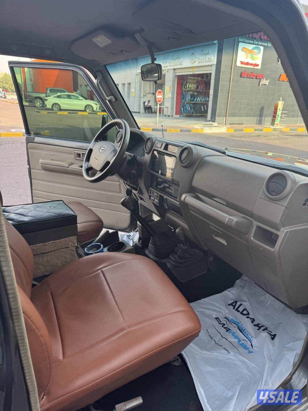 للبيع سياره لاند  كروز ربع موديل ٢٠١٠ شرط الفحص قير مكينه شاصي0