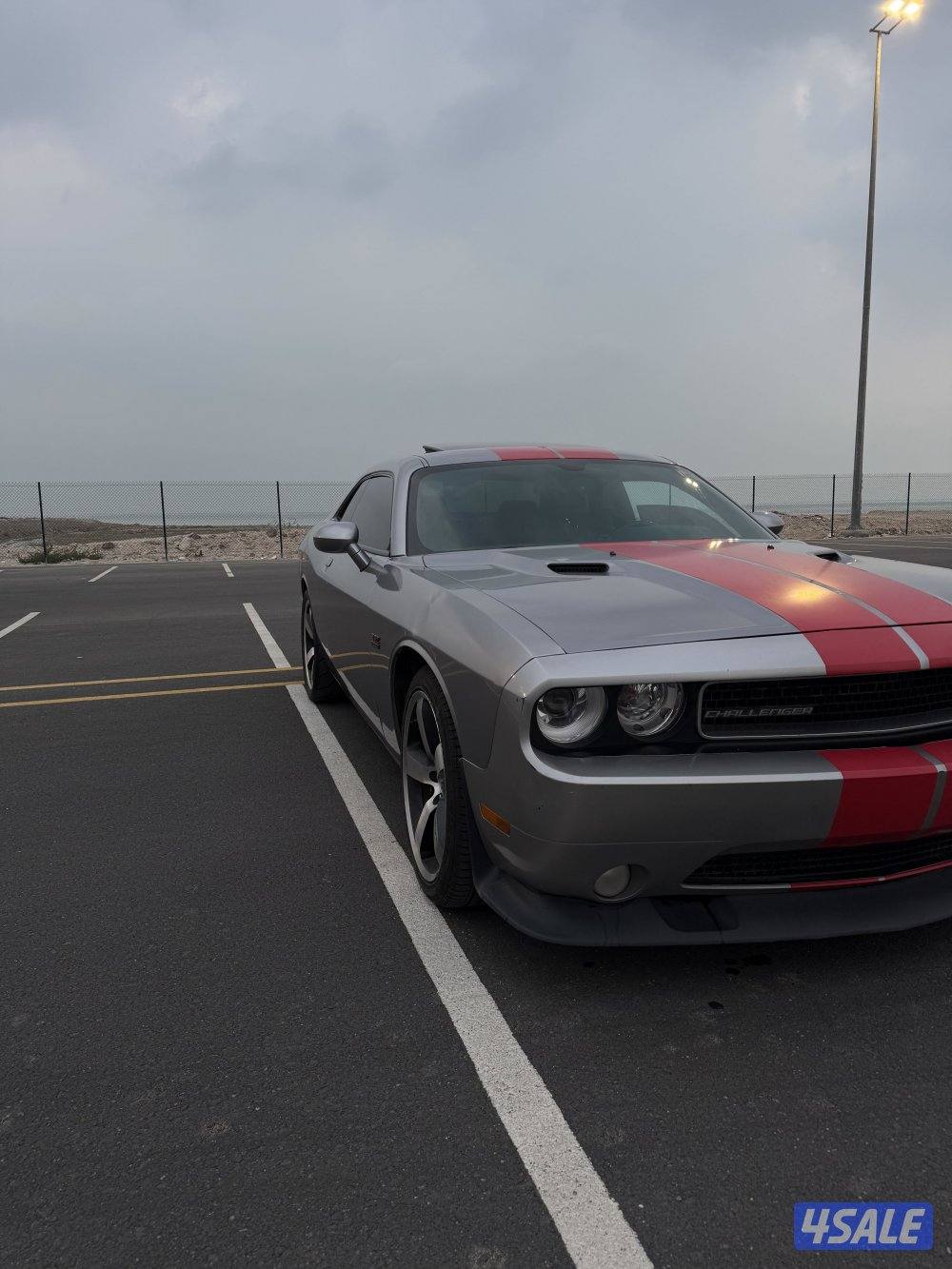 للبيع تشالنجر srt9