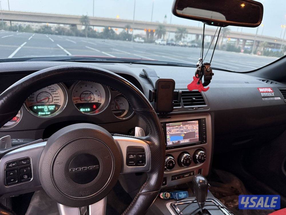 للبيع تشالنجر srt14