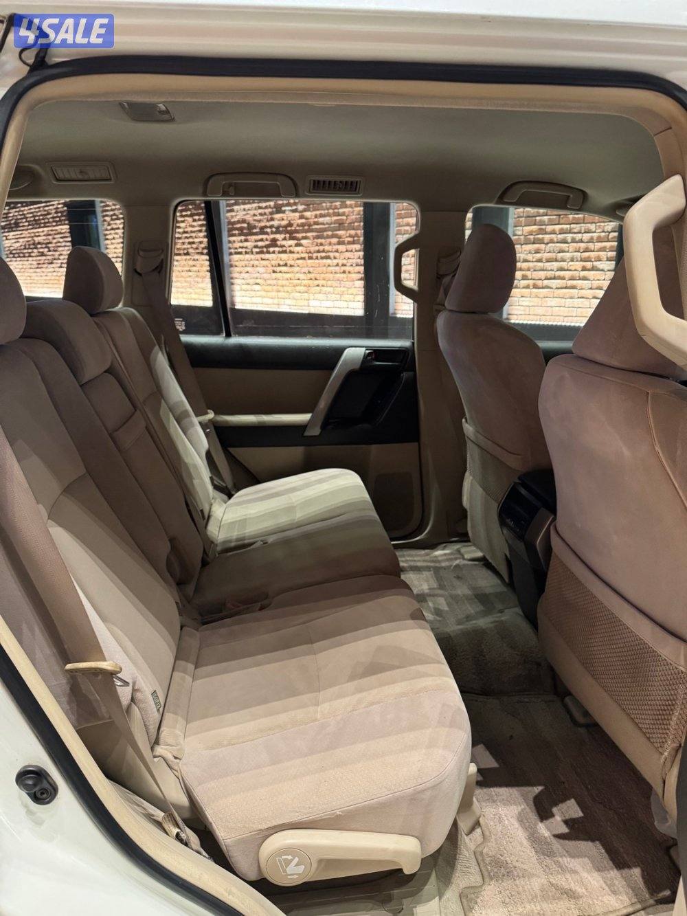 للبيع برادو 2011 6 سلاندر بحالة الوكالة6