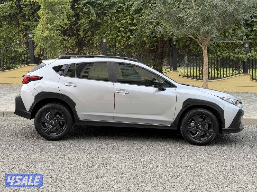 سوبارو كروس تريك م 2023 وارد الوكالة بحالة الوكالة4