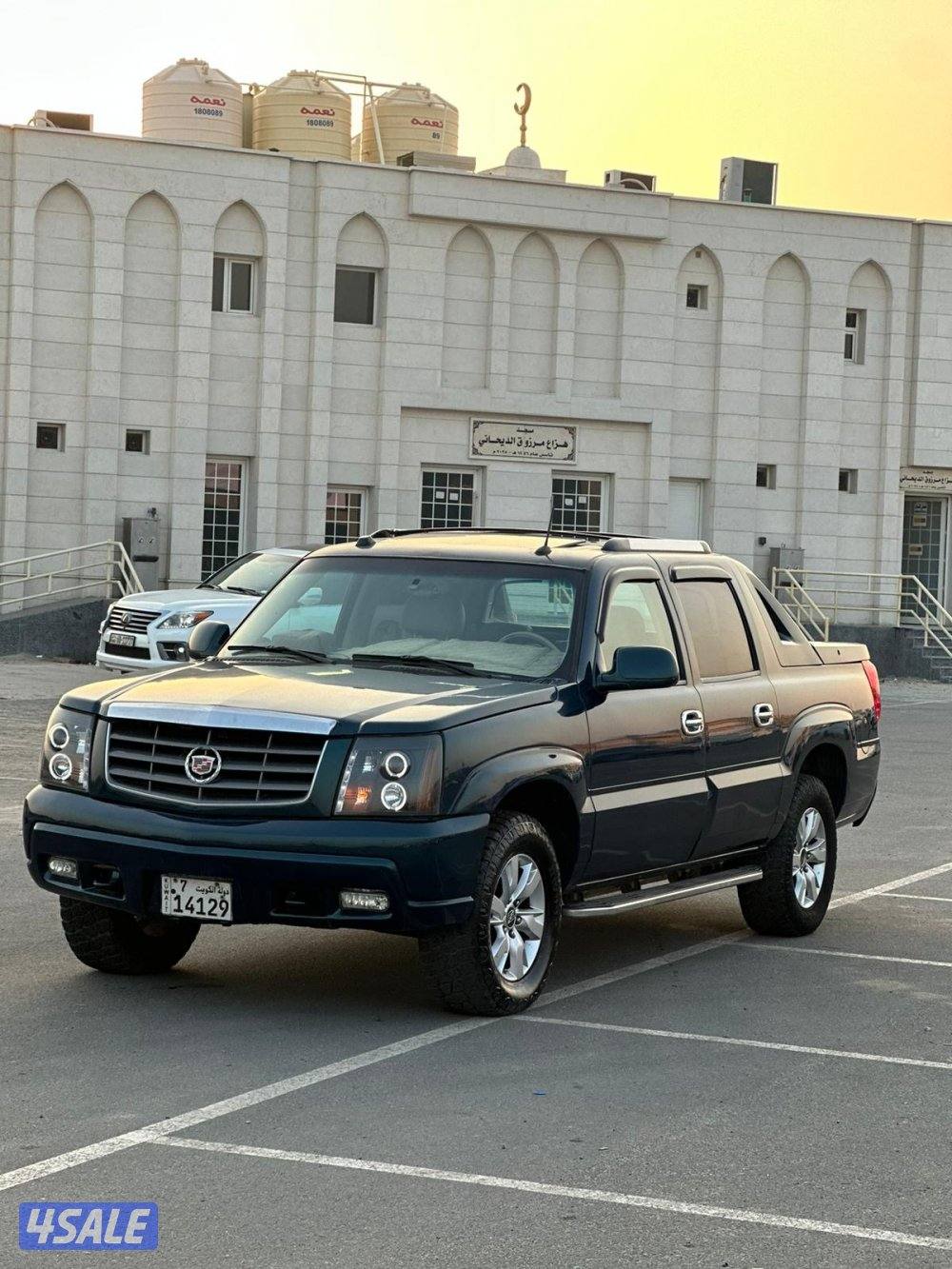 وانيت اسكاليد بحالة الوكاله 🔥1