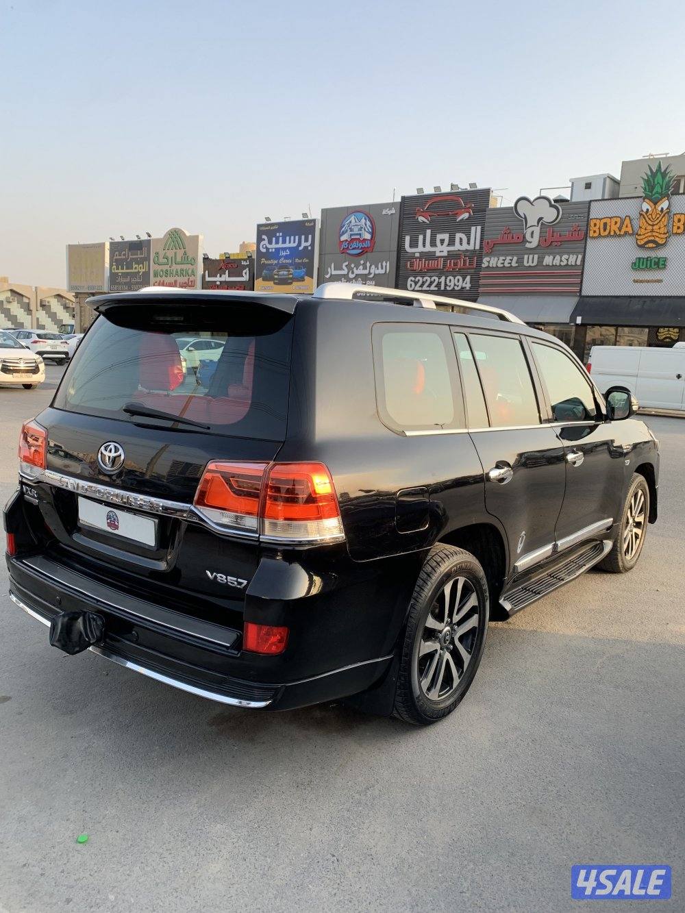 لاند كروز مجدد 20204