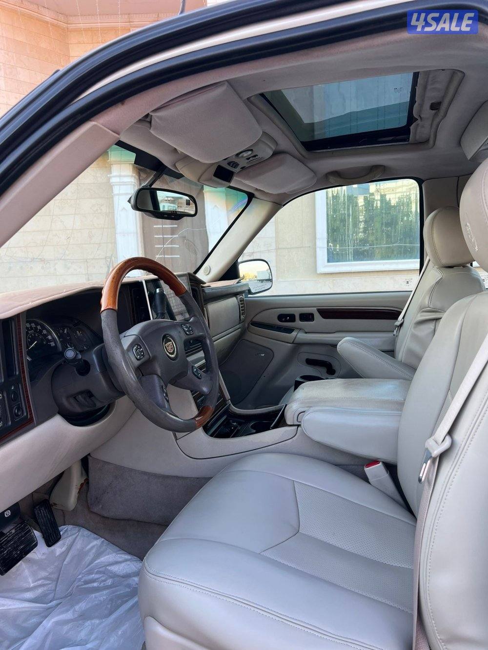 للبيع وانيت كاديلاك2