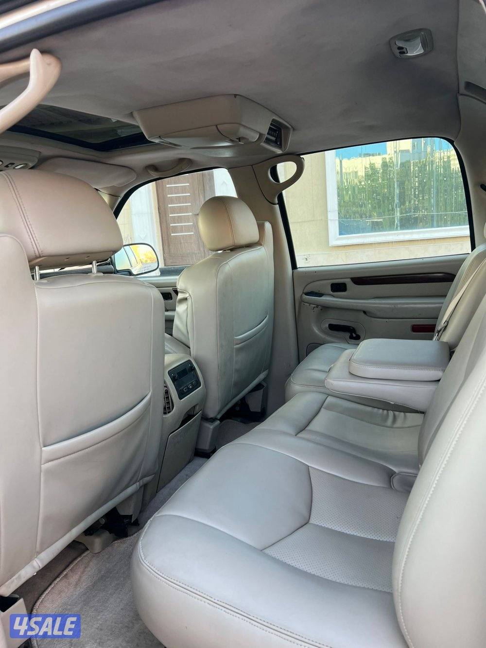 للبيع وانيت كاديلاك7