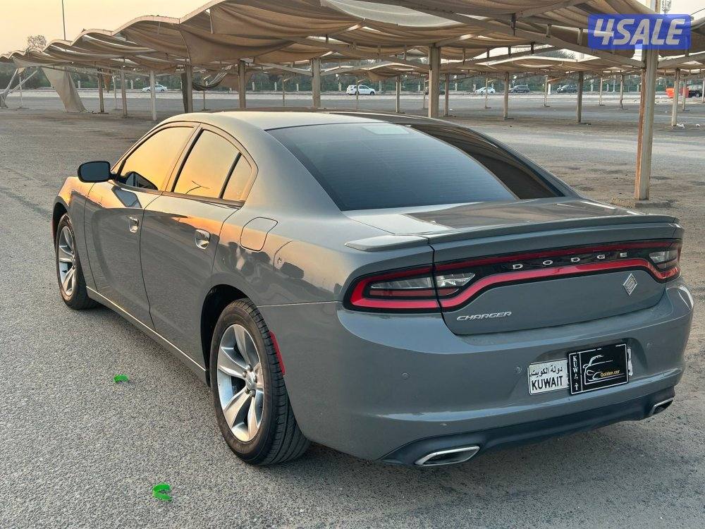 شارجر - موديل 2017 - شرط الفحص بالكامل - صبغ الوكالة - 6 سلندر6