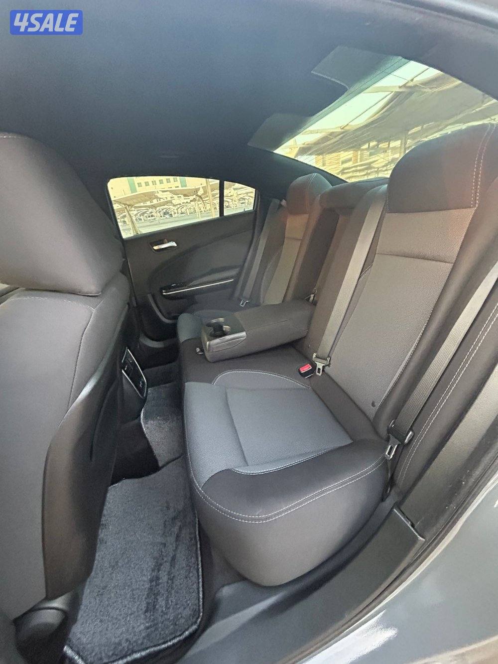 شارجر - موديل 2017 - شرط الفحص بالكامل - صبغ الوكالة - 6 سلندر9