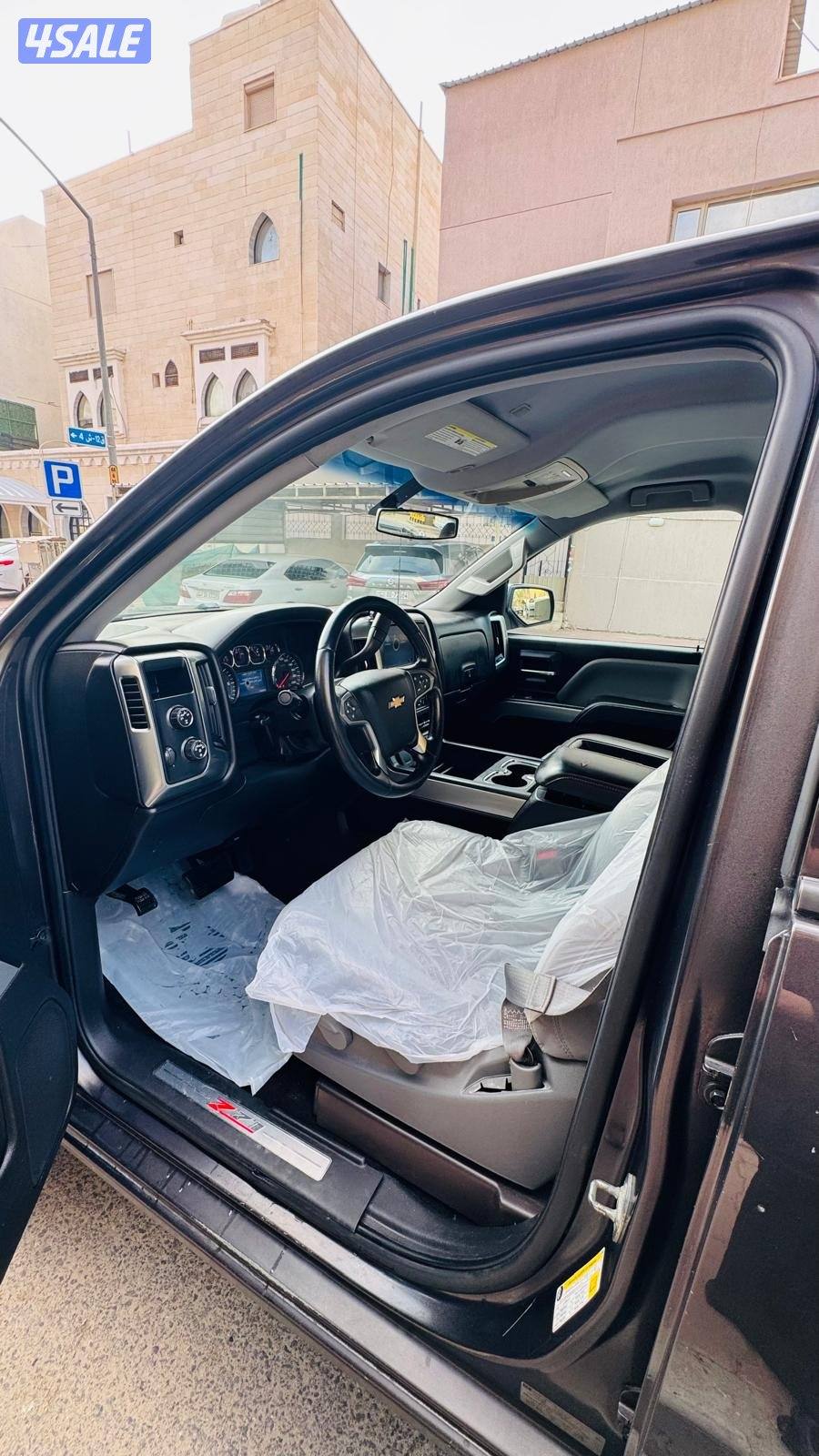 للبيع سلفرادو Z715