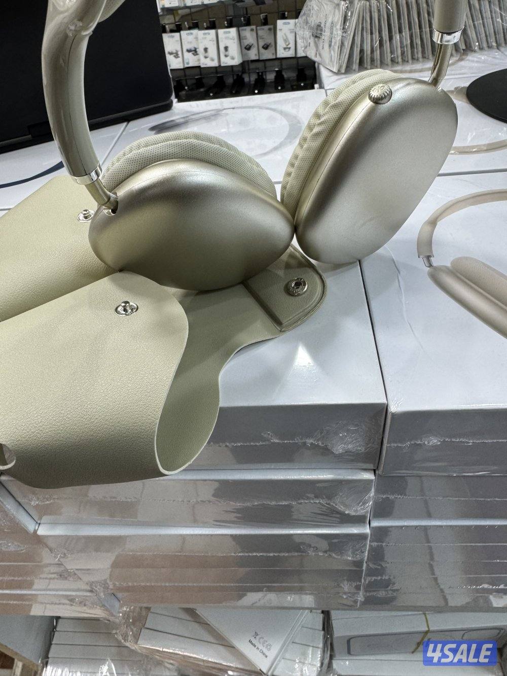 سماعات كوبي ايربودز ماكس + توصيل مجاني وكفاله سنه3