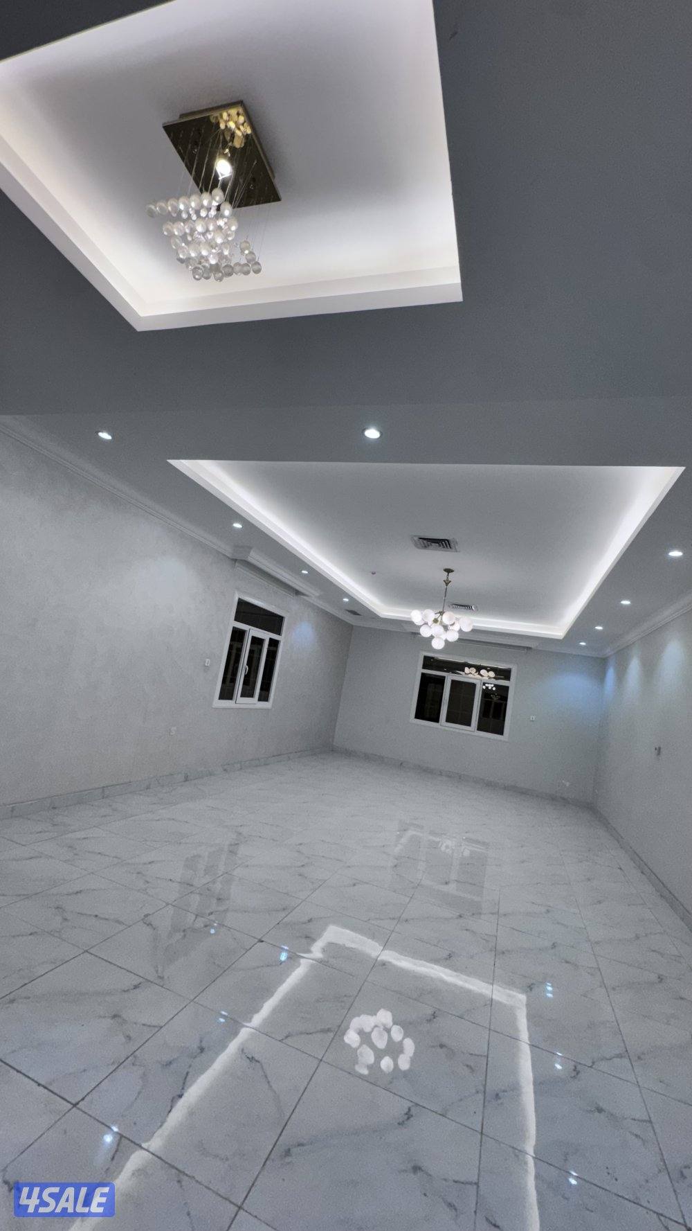 للإيجار قسيمه صباح الاحمد دور ام الهيمان  شقق جميع المنطقة العاشره1