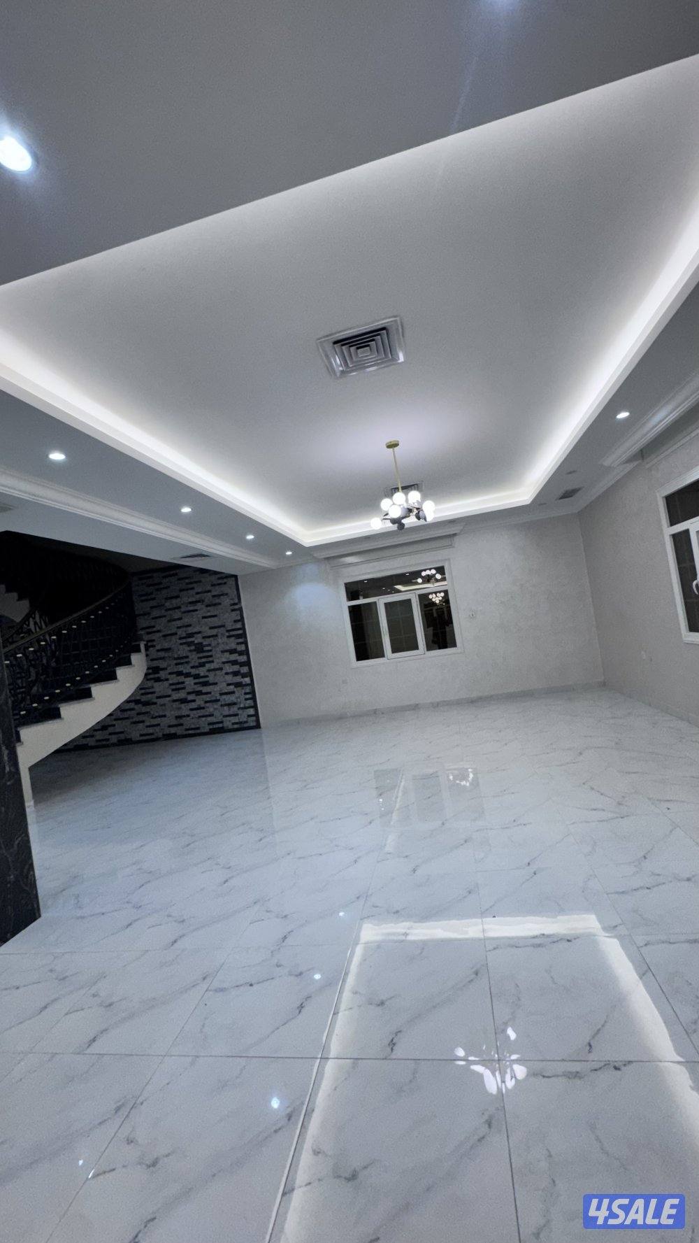 للإيجار قسيمه صباح الاحمد دور ام الهيمان  شقق جميع المنطقة العاشره2