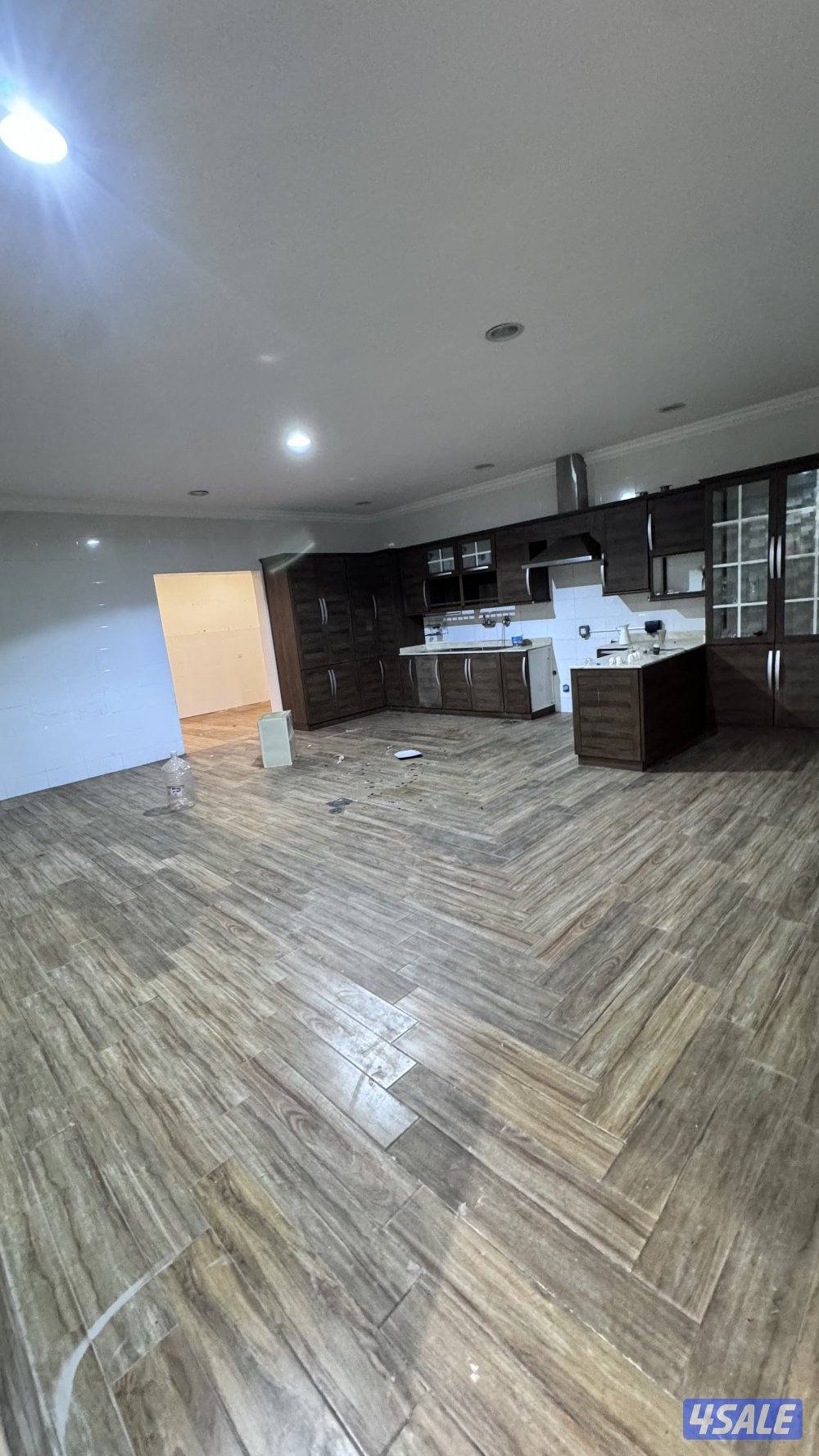 للإيجار قسيمه صباح الاحمد دور ام الهيمان  شقق جميع المنطقة العاشره4