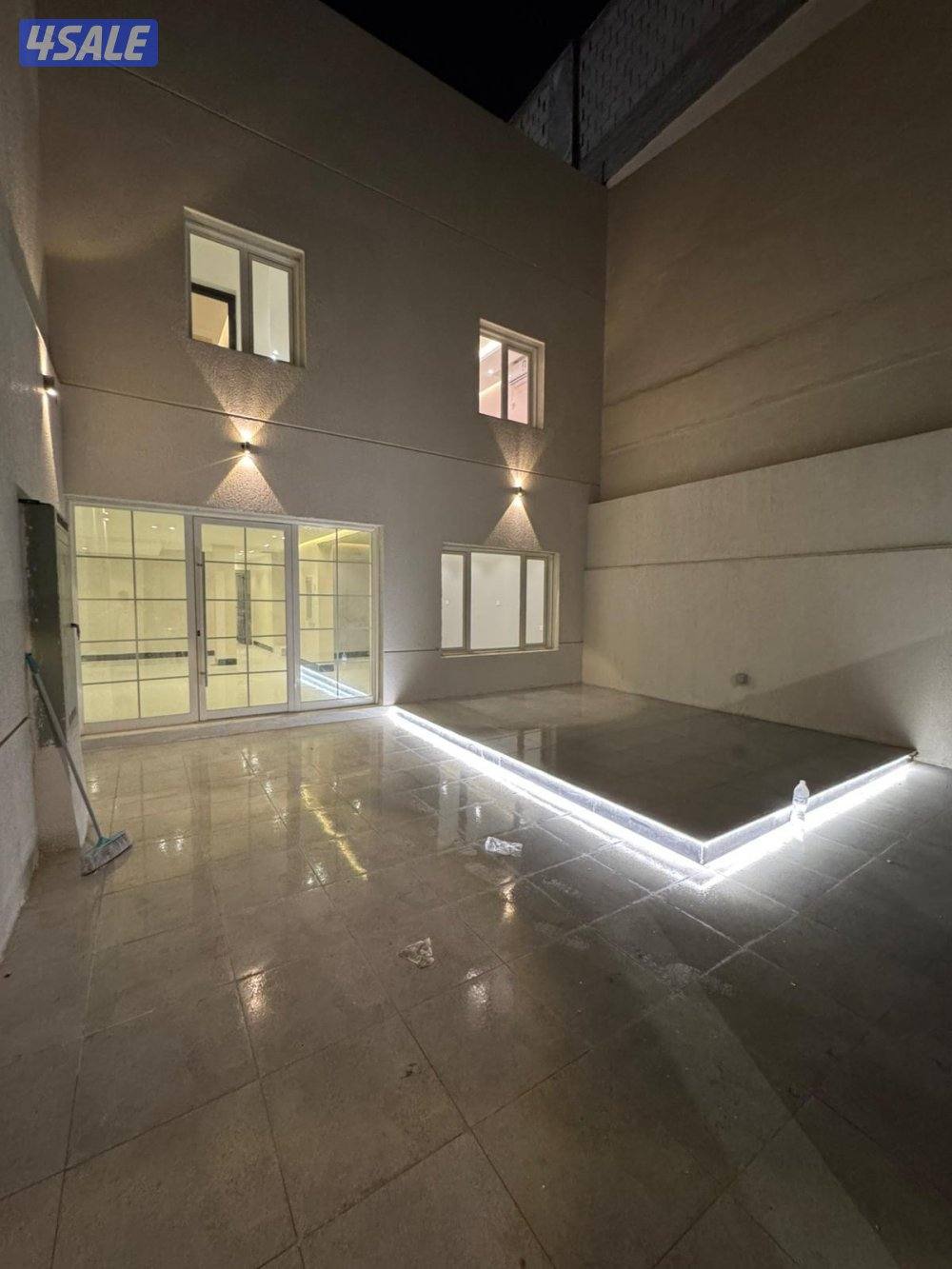 للإيجار قسيمه صباح الاحمد دور ام الهيمان  شقق جميع المنطقة العاشره10