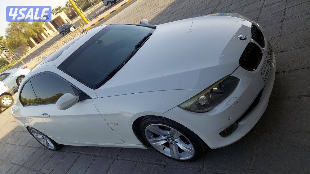 للبيع بي ام 330 موديل 20113