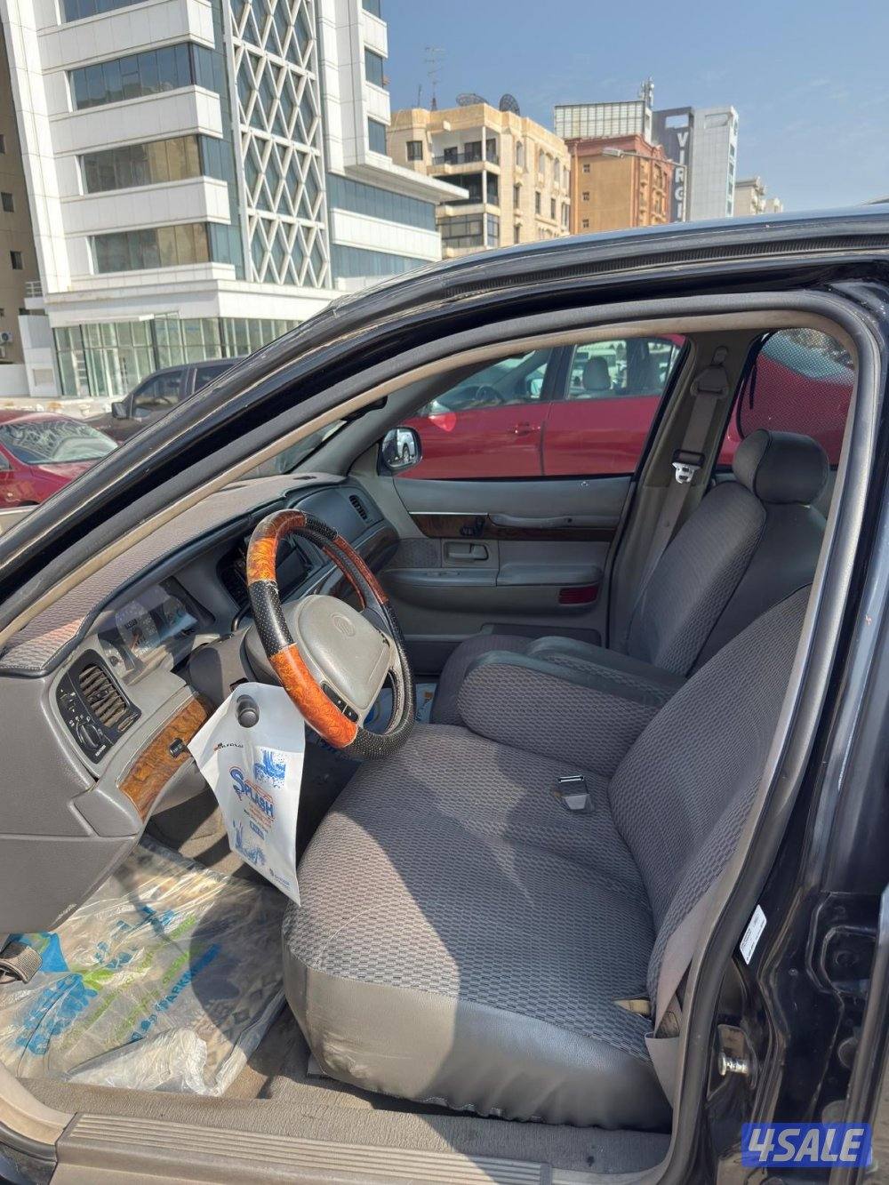 فورد ماركيز ١٩٩٨1