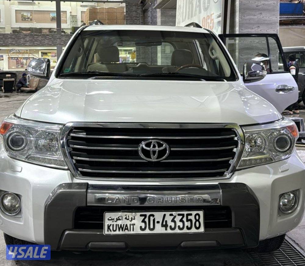 المالك الاول عداد 300 صبغ الوكالة ماعدا قطعتين0