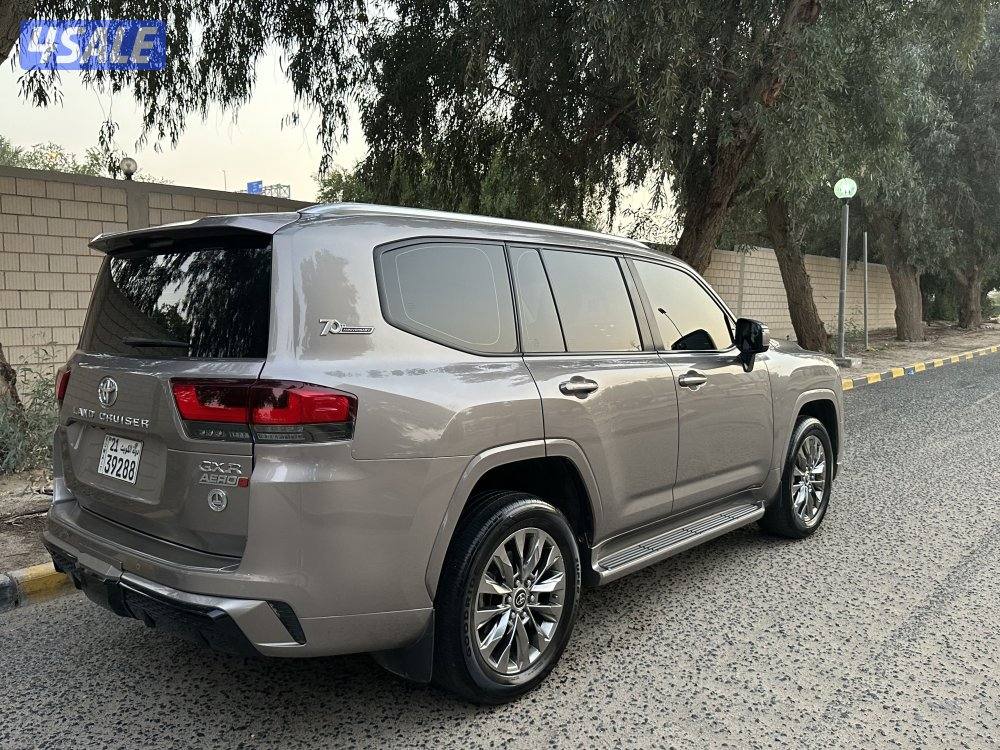 لاند كروزر الساير AERO)S / شرط الفحص بالكامل وصبغ الوكاله6