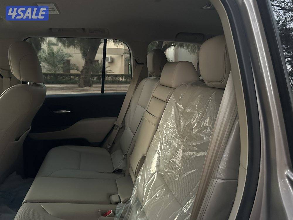 لاند كروزر الساير AERO)S / شرط الفحص بالكامل وصبغ الوكاله9