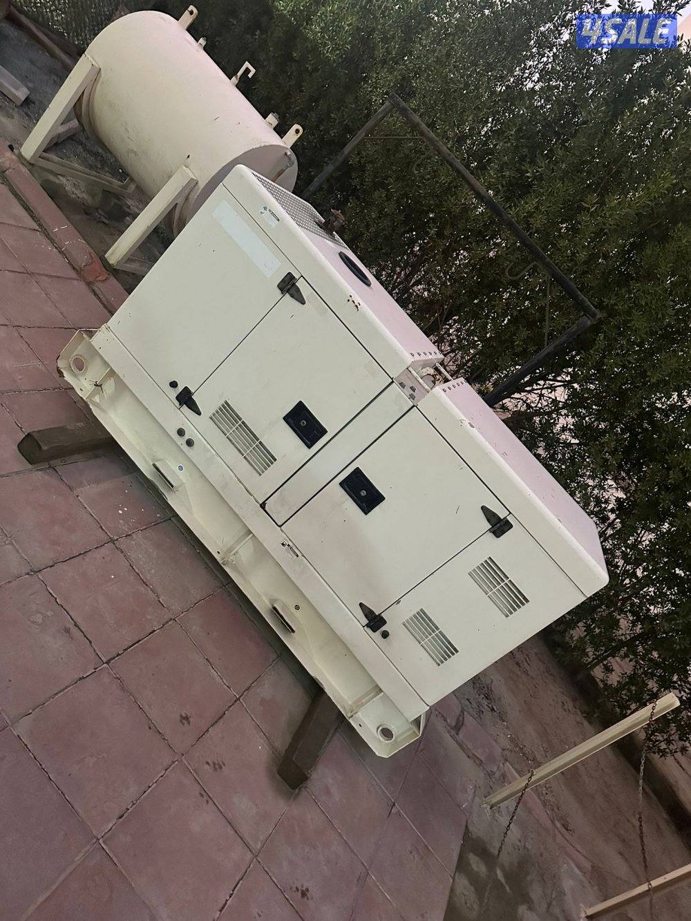 للبيع جنريتر0