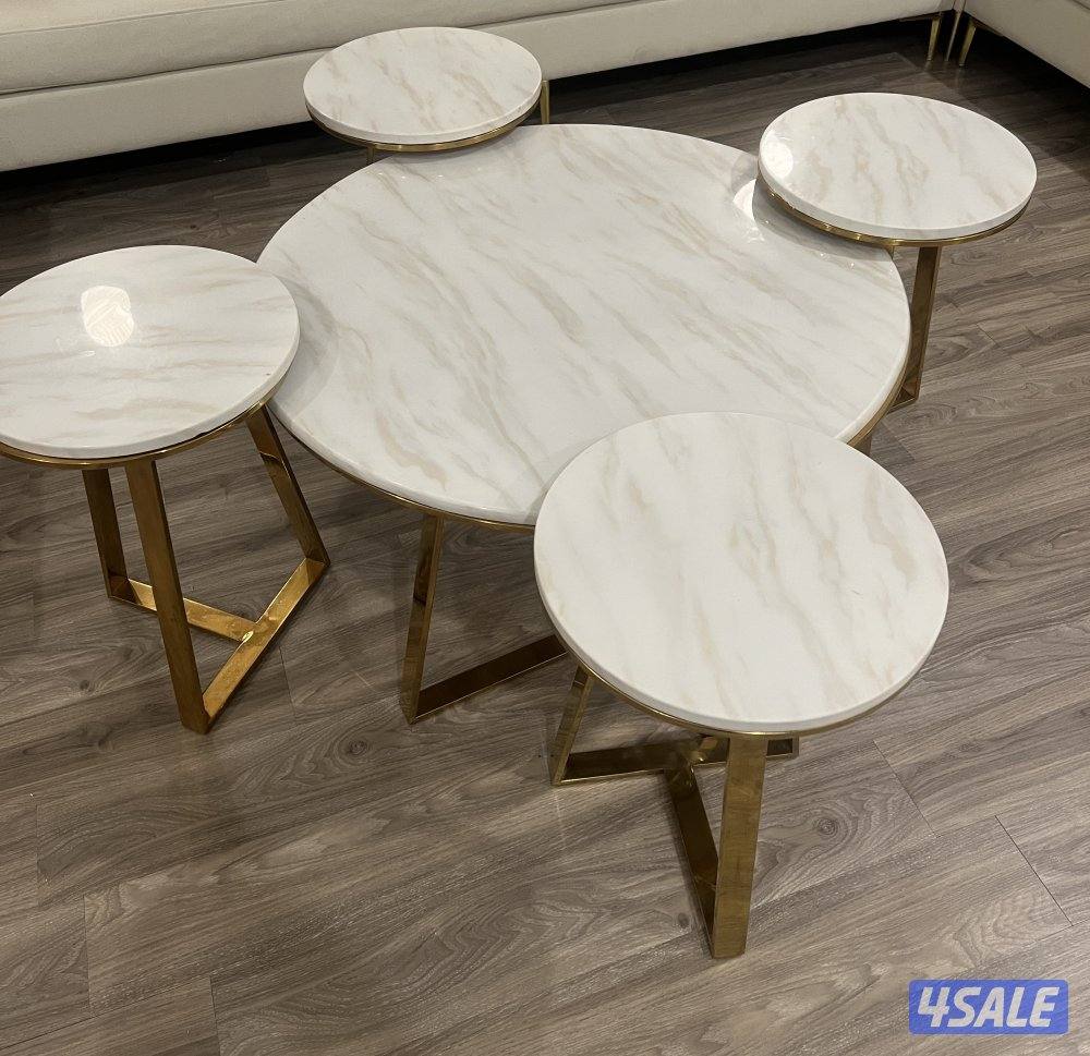 طاولات رخام ( طاولة سنتر + ٤ طاولات تقديم)1