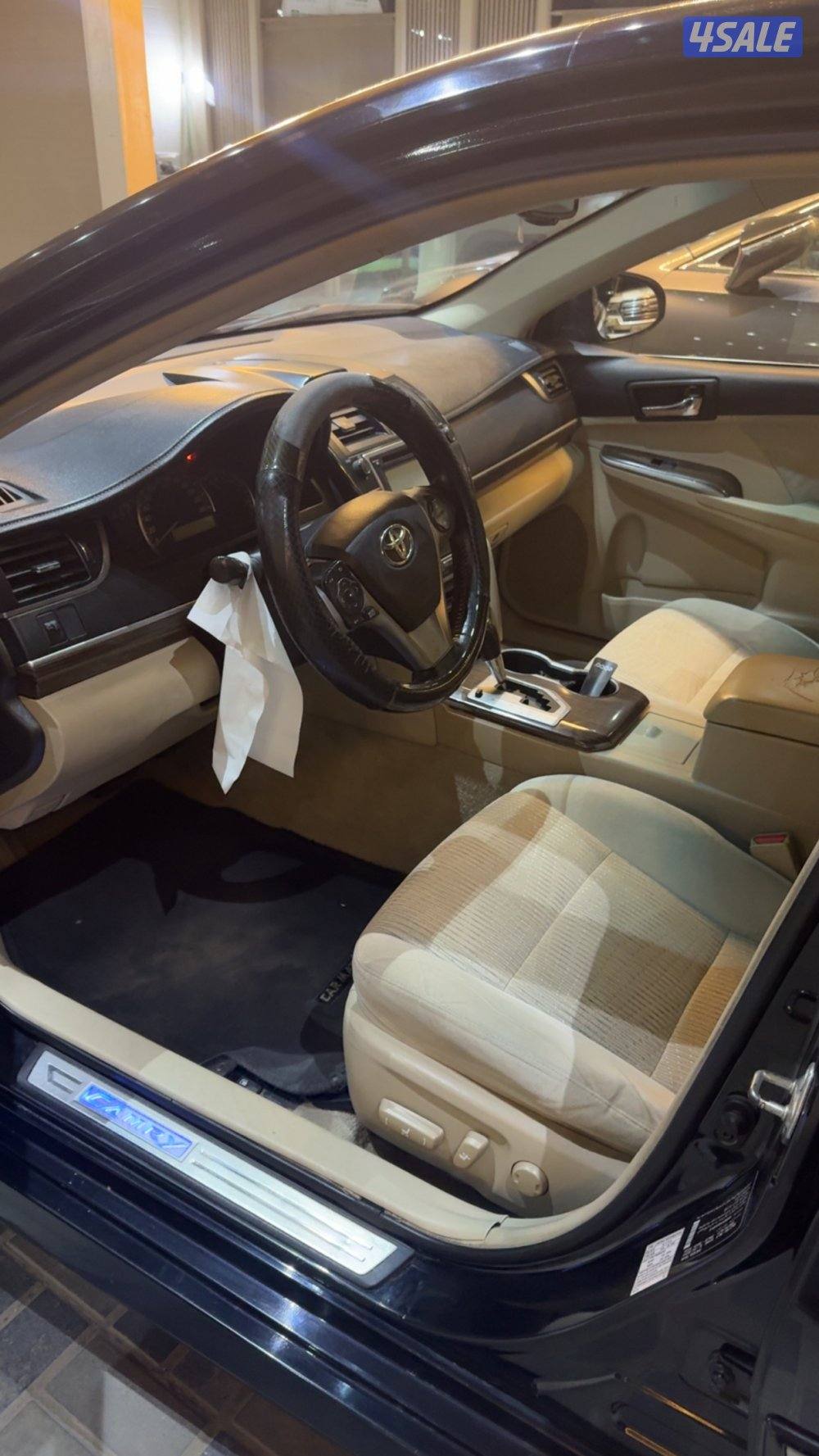 للبيع كامري GLX موديل 2012 ماشيه 330 الف قمه بنظافه شرط الفحص2