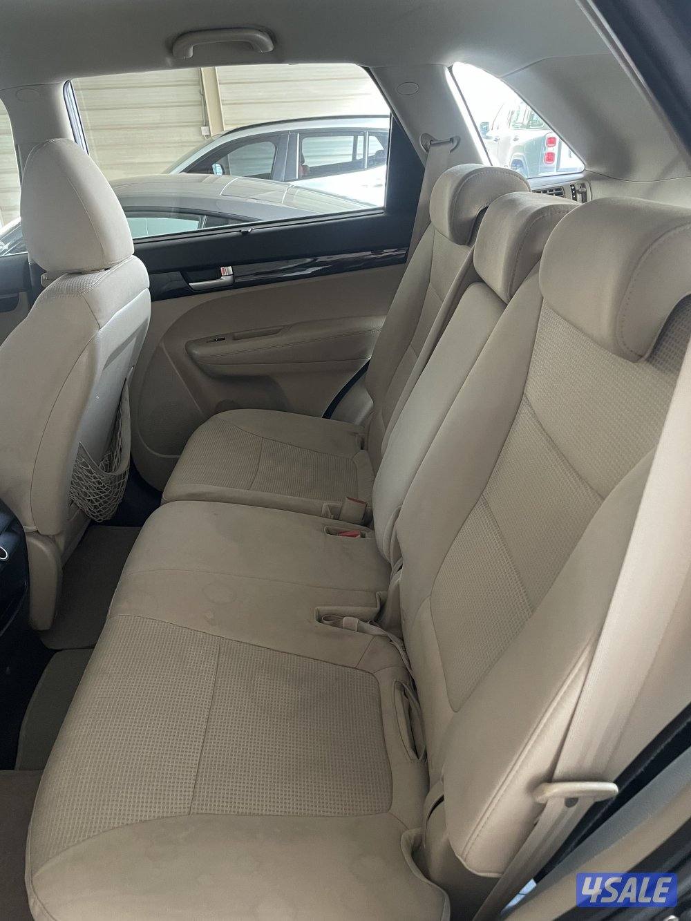 للبيع كيا سيرنتو موديل 201510