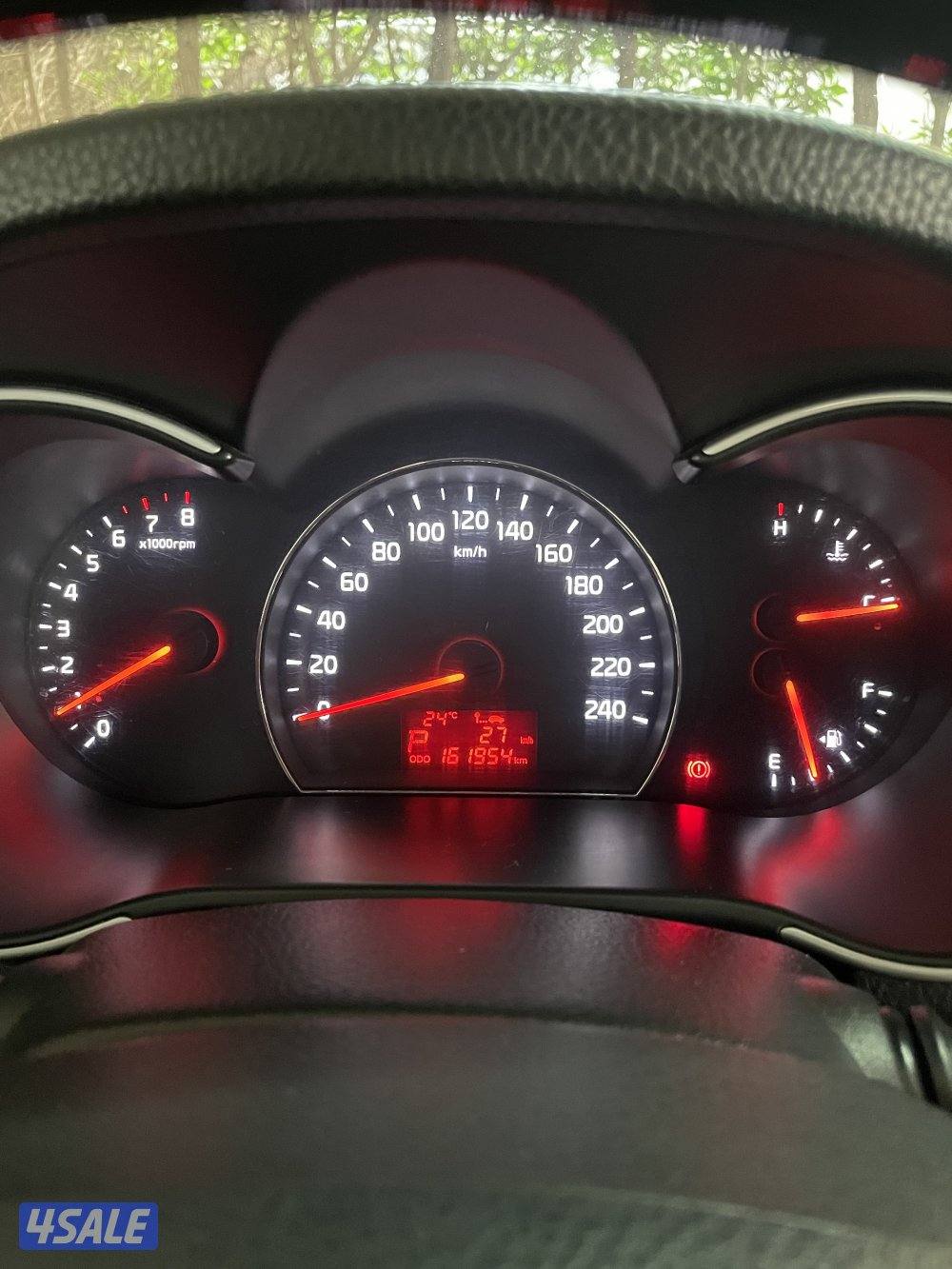 للبيع كيا سيرنتو موديل 201511