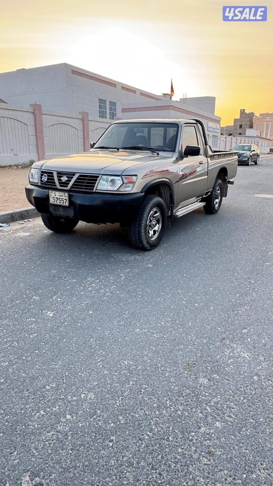 نيسان شاص ٢٠٠٣3