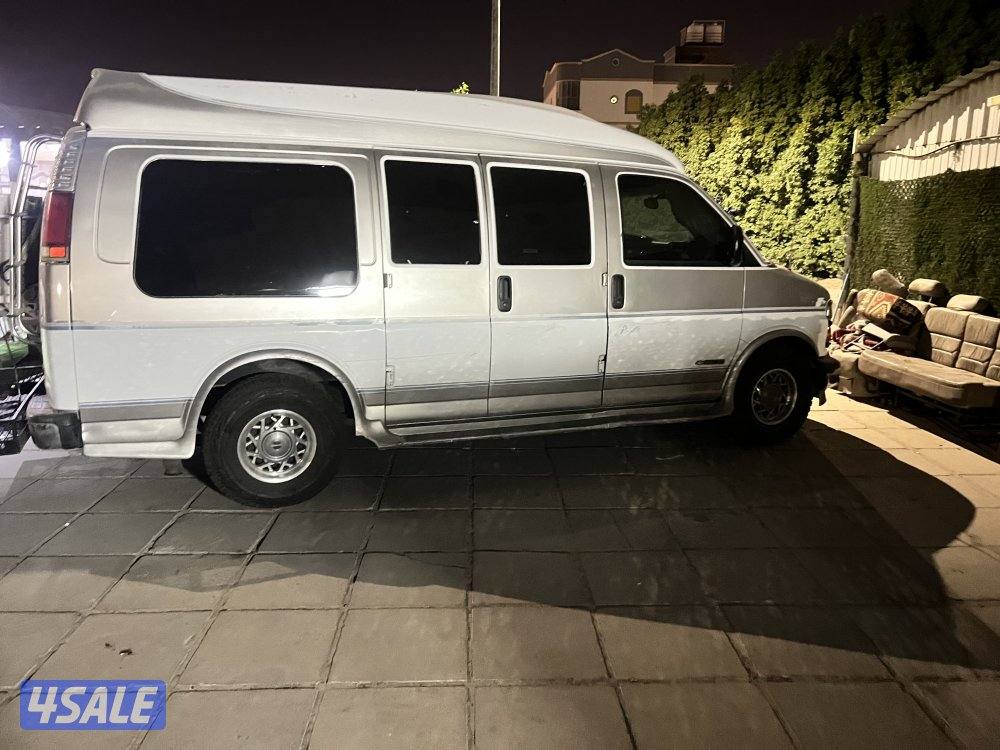البيع فان موديل 19992